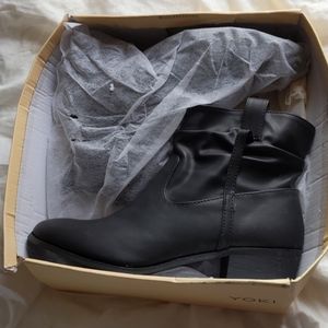 Black women's ankle boots